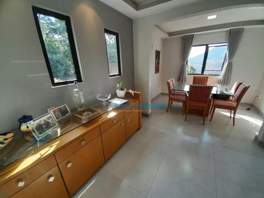 Casa, 3 quartos, 380 m² - Foto 2