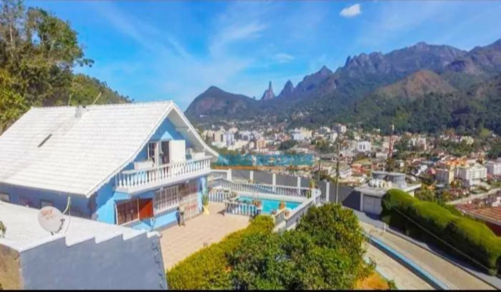 Casa, 4 quartos, 212 m² - Foto 1
