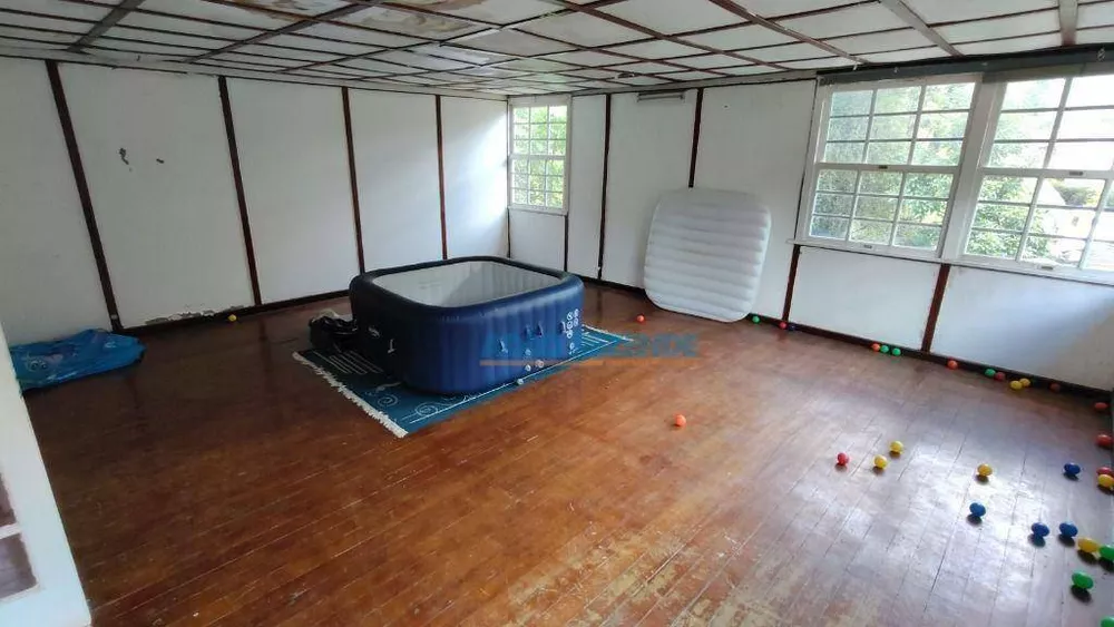 Casa, 4 quartos, 327 m² - Foto 1