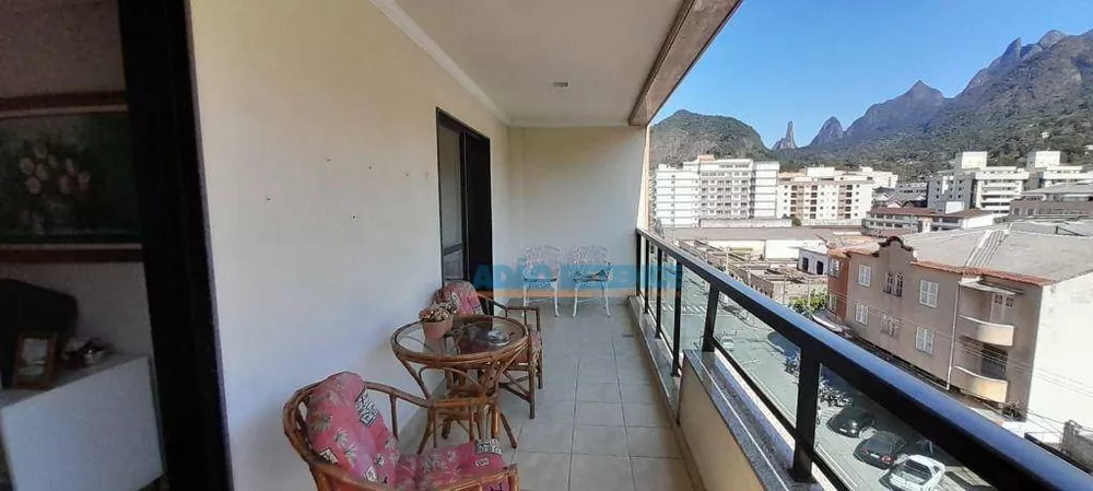 Apartamento à venda com 2 quartos, 126m² - Foto 1