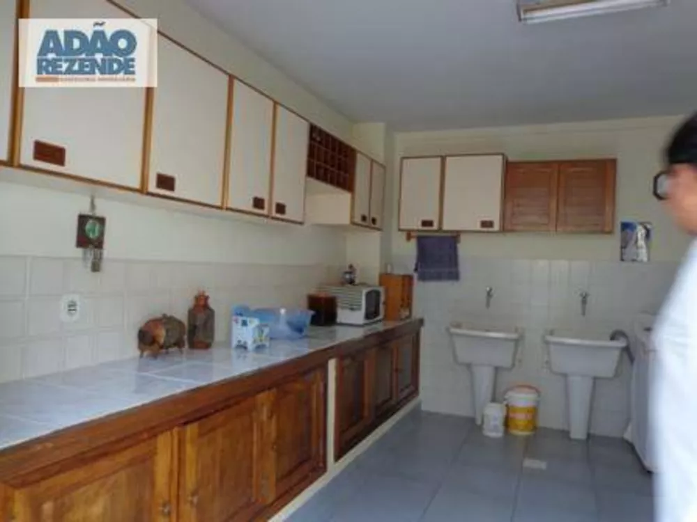 Casa, 7 quartos, 242 m² - Foto 31