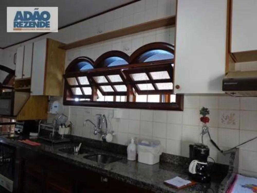 Casa, 7 quartos, 242 m² - Foto 15