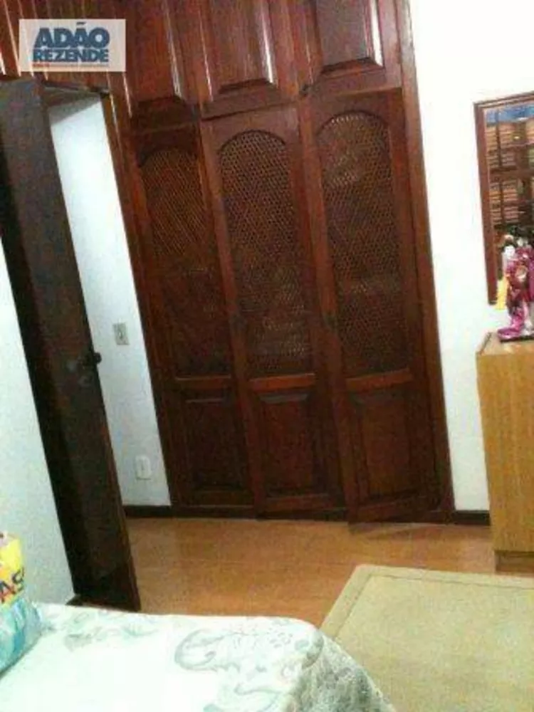 Casa, 7 quartos, 242 m² - Foto 6