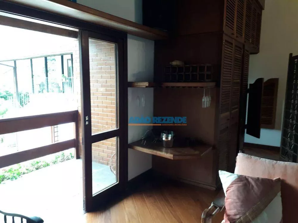 Casa, 5 quartos, 300 m² - Foto 2