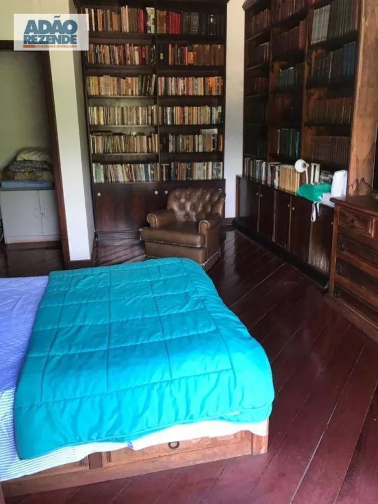 Casa, 5 quartos, 300 m² - Foto 1