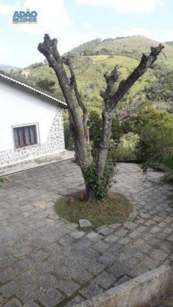Casa à venda com 4 quartos, 105m² - Foto 4