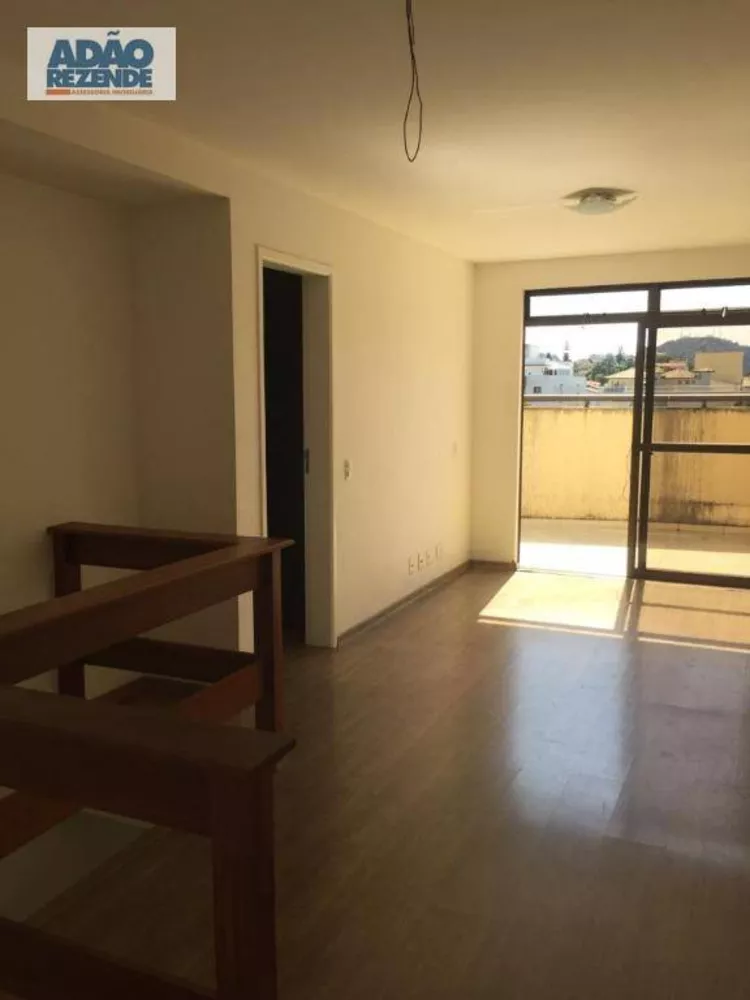 Cobertura à venda com 4 quartos, 145m² - Foto 1