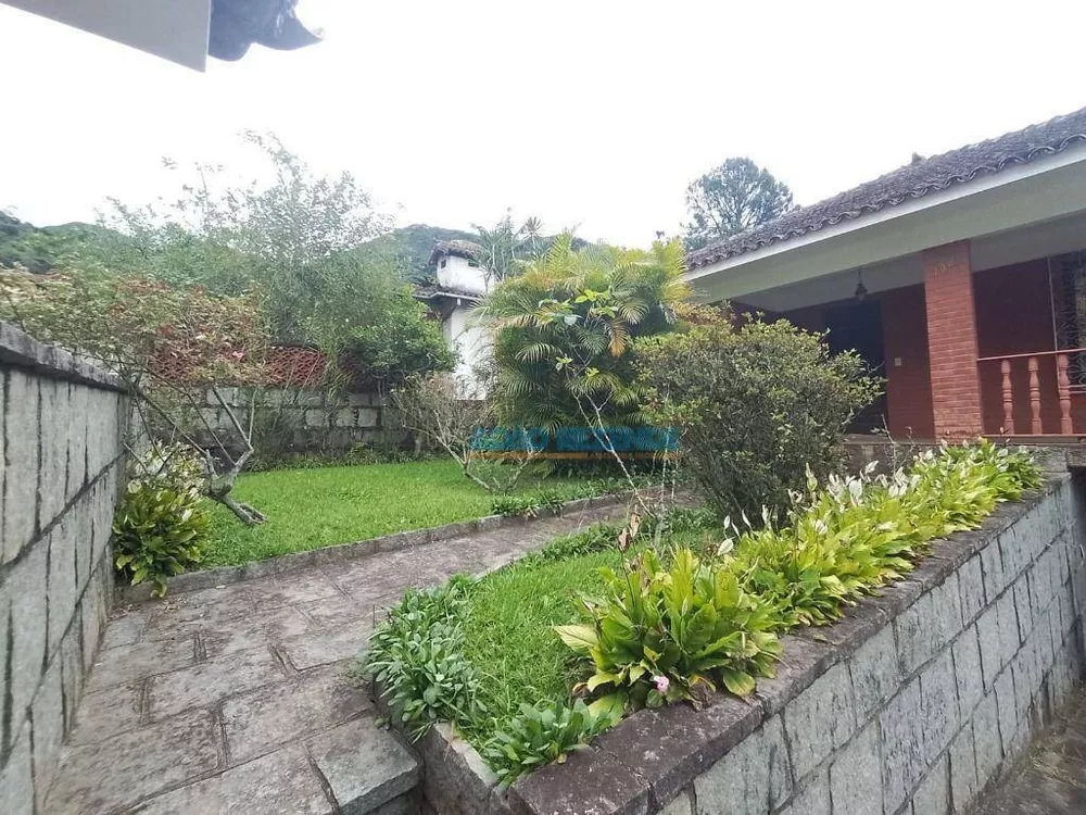 Casa, 3 quartos, 182 m² - Foto 2