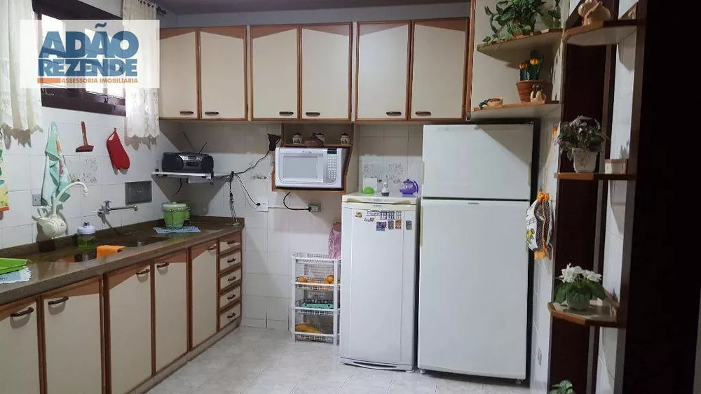 Casa, 5 quartos, 270 m² - Foto 20