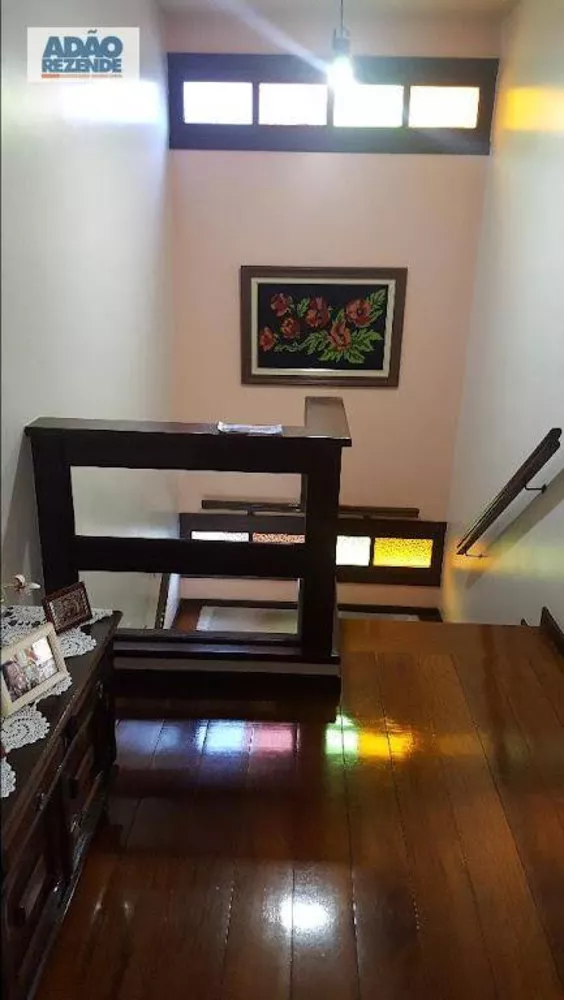 Casa, 5 quartos, 270 m² - Foto 11