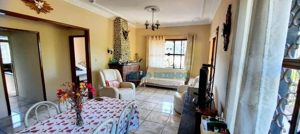 Casa, 4 quartos, 294 m² - Foto 4