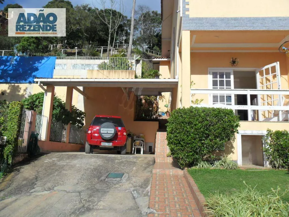 Casa de Condomínio à venda com 3 quartos, 450m² - Foto 4