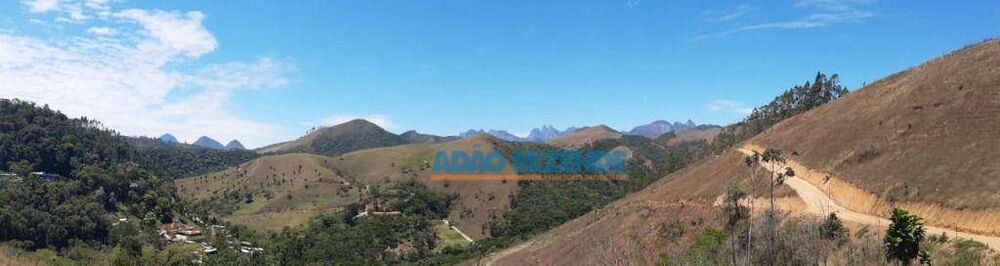 Loteamento e Condomínio, 697 m² - Foto 1