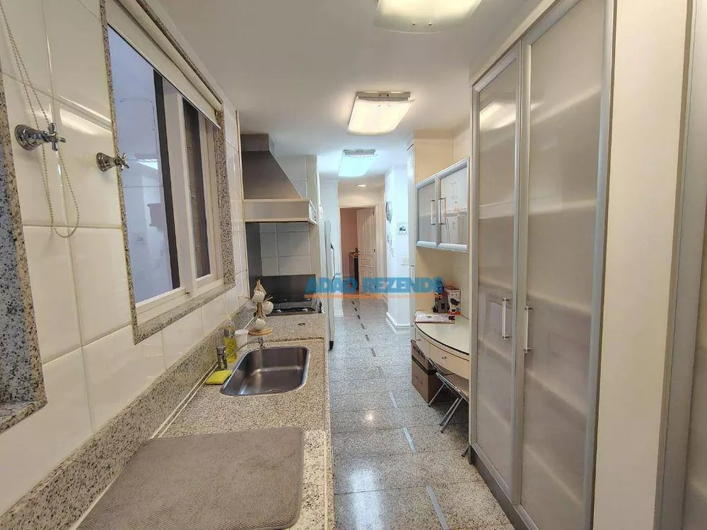Apartamento, 3 quartos, 256 m² - Foto 10