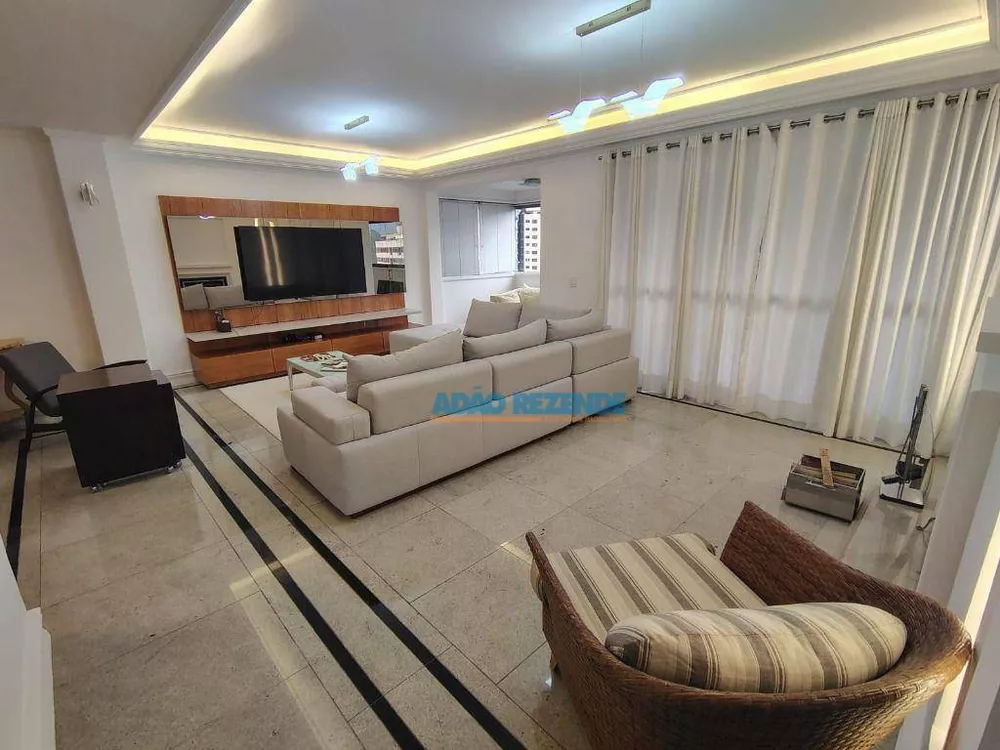 Apartamento, 3 quartos, 256 m² - Foto 1