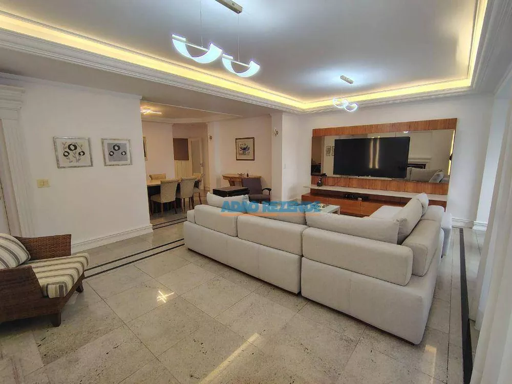 Apartamento, 3 quartos, 256 m² - Foto 2