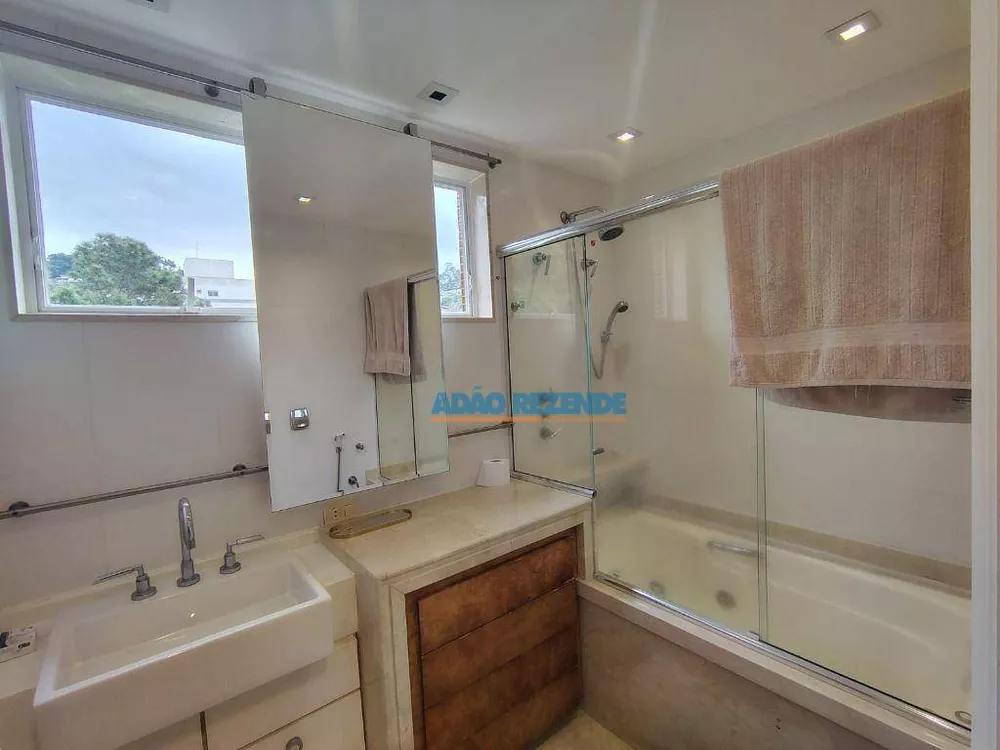 Apartamento, 3 quartos, 256 m² - Foto 15