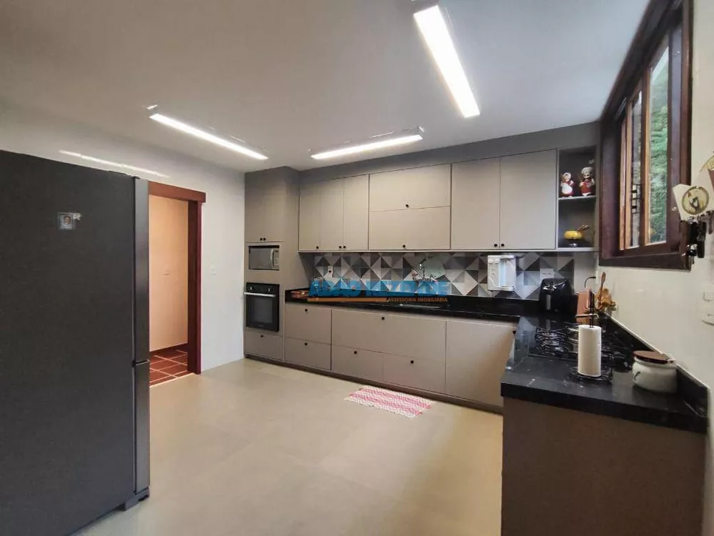 Casa, 7 quartos, 281 m² - Foto 30