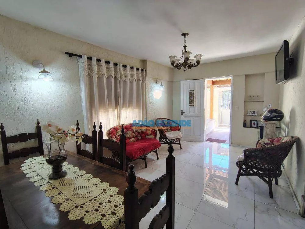 Casa, 3 quartos, 115 m² - Foto 4