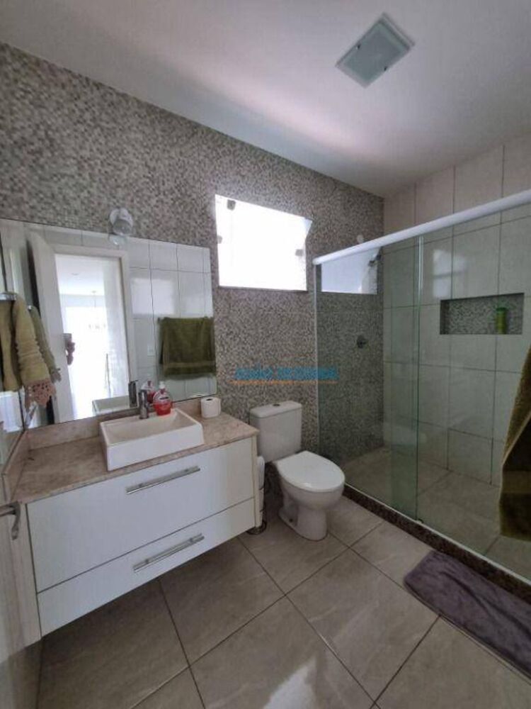 Casa, 4 quartos, 203 m² - Foto 13