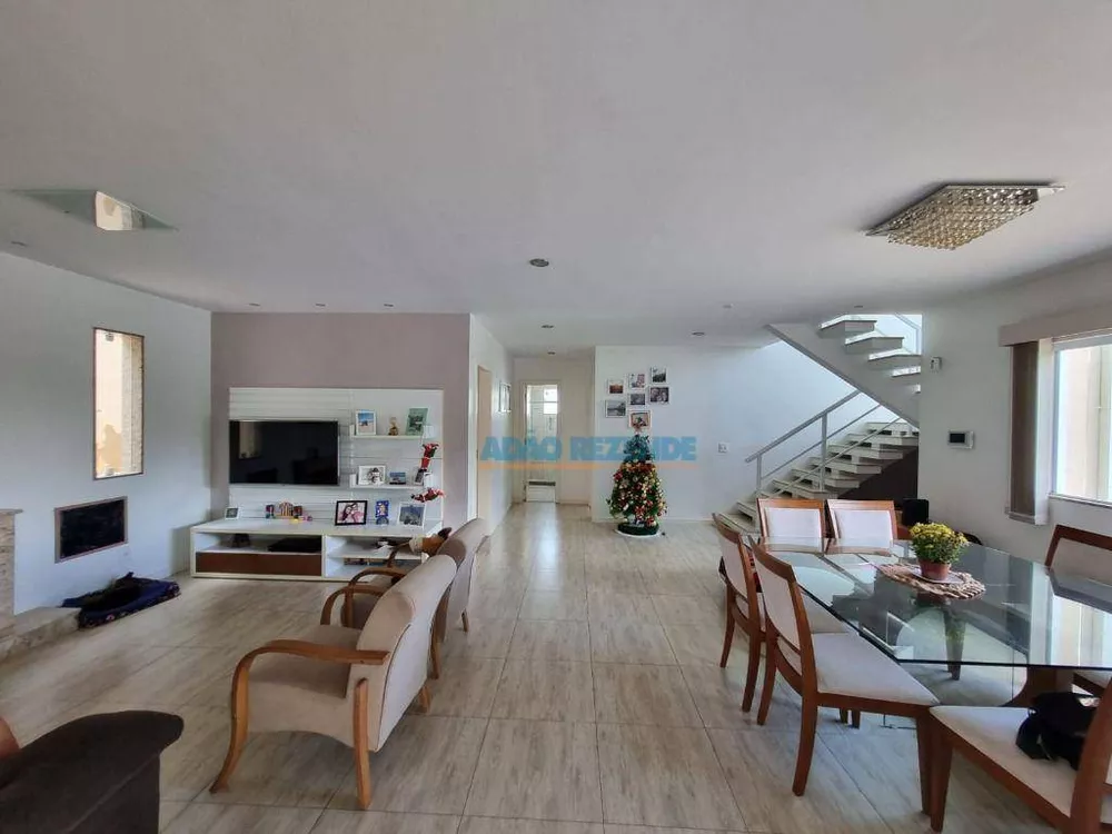 Casa, 4 quartos, 203 m² - Foto 3