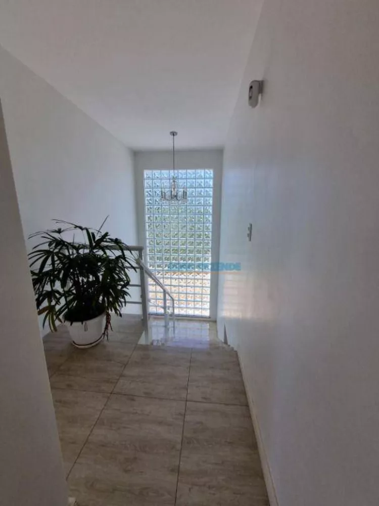 Casa, 4 quartos, 203 m² - Foto 5