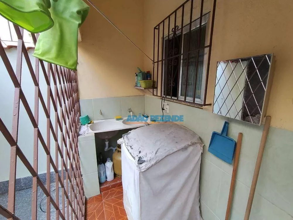 Casa, 5 quartos, 182 m² - Foto 2