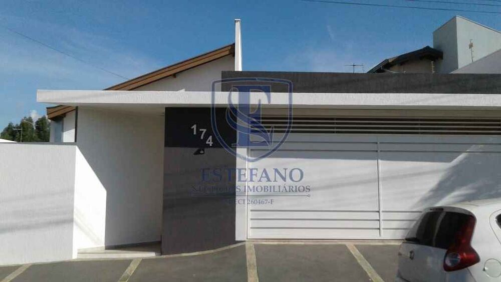 Casa, 3 quartos, 278 m² - Foto 1