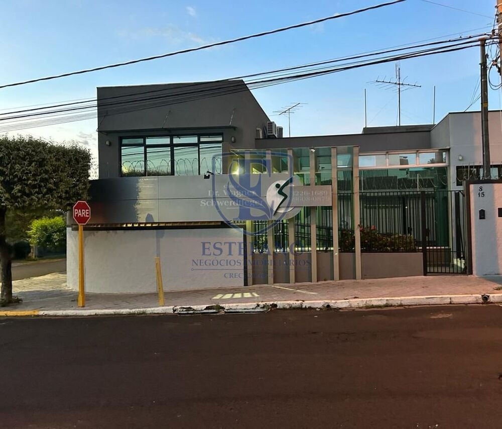 Prédio Inteiro à venda e aluguel com 10 quartos, 420m² - Foto 1