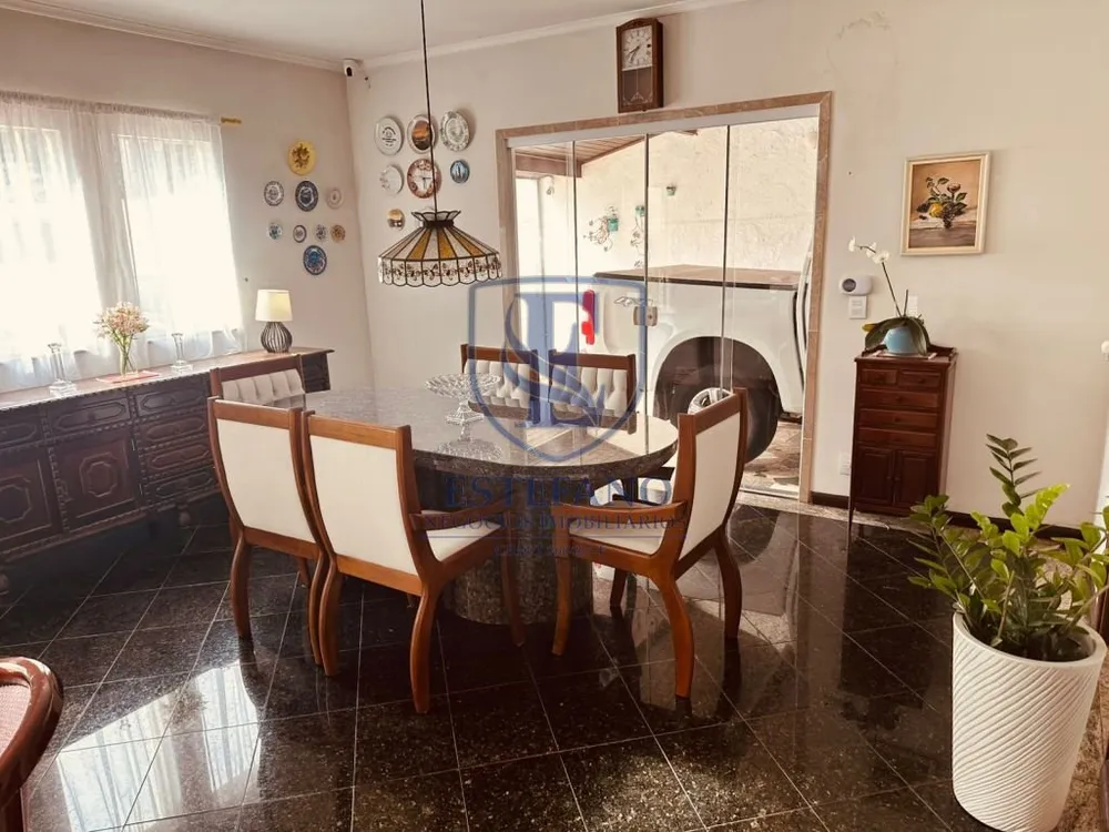 Casa, 3 quartos, 247 m² - Foto 3