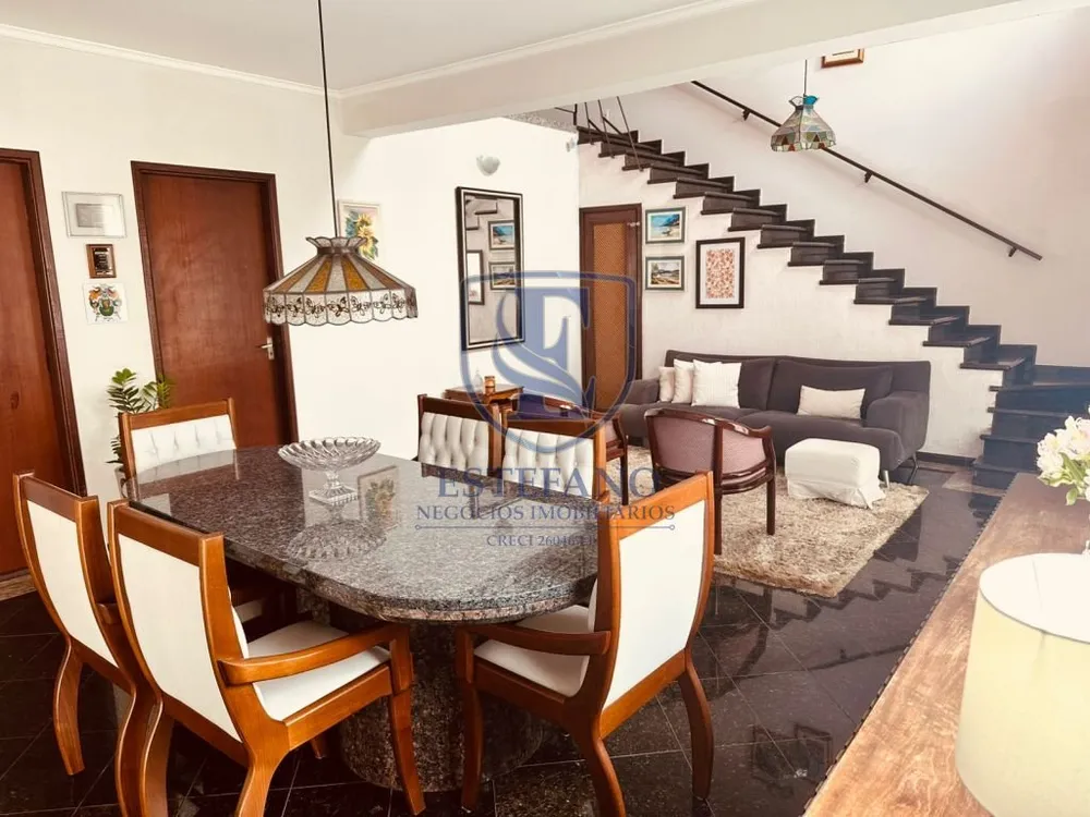 Casa, 3 quartos, 247 m² - Foto 3