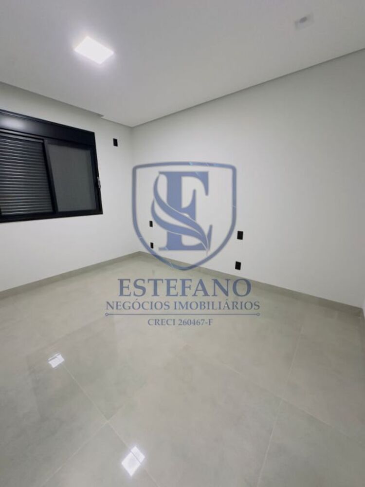 Casa à venda com 3 quartos, 420m² - Foto 1
