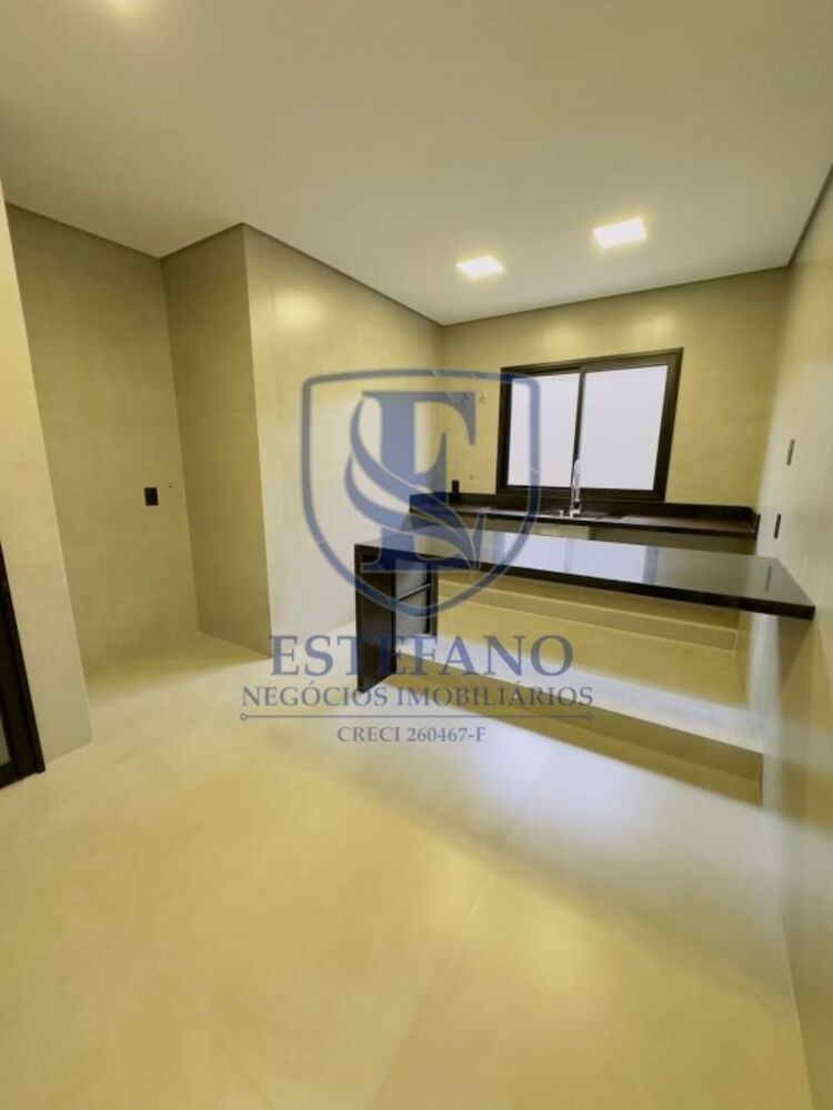 Casa à venda com 3 quartos, 420m² - Foto 3