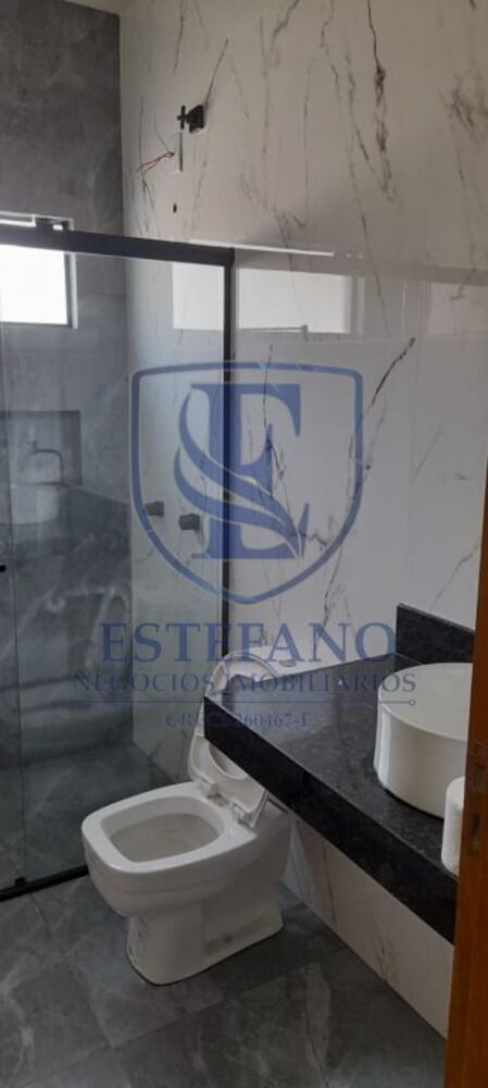 Casa, 3 quartos, 242 m² - Foto 2