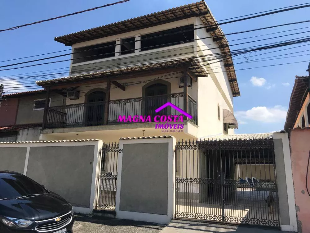 Casa à venda com 4 quartos, 600m² - Foto 1