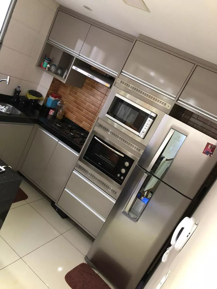 Apartamento à venda com 2 quartos, 57m² - Foto 2