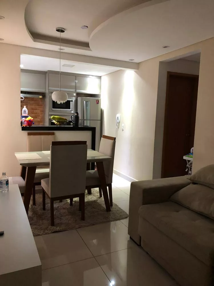 Apartamento à venda com 2 quartos, 57m² - Foto 1