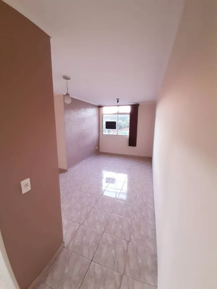 Apartamento à venda com 3 quartos, 67m² - Foto 3