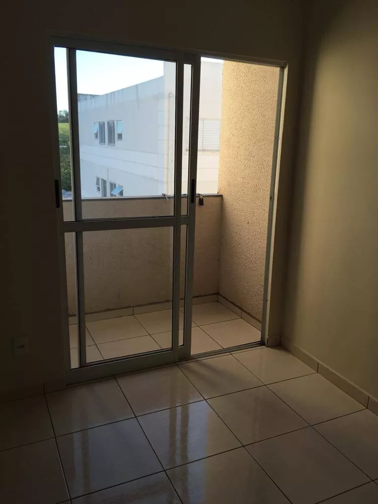 Apartamento à venda com 2 quartos, 45m² - Foto 3