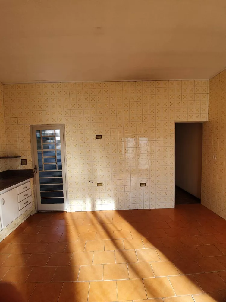 Casa à venda com 3 quartos, 80m² - Foto 2