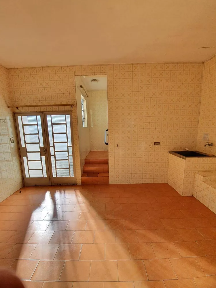 Casa à venda com 3 quartos, 80m² - Foto 1