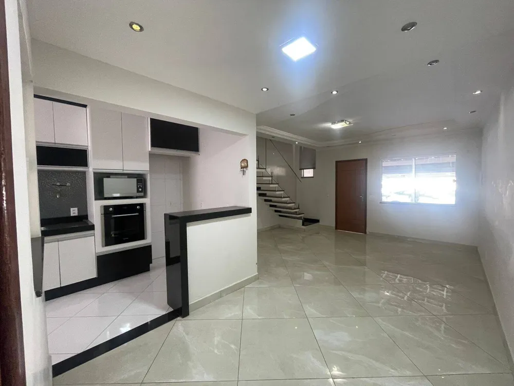Casa, 3 quartos, 89 m² - Foto 2