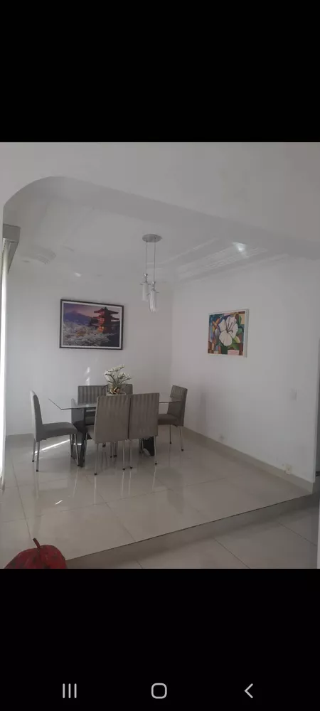 Casa à venda com 3 quartos, 190m² - Foto 3