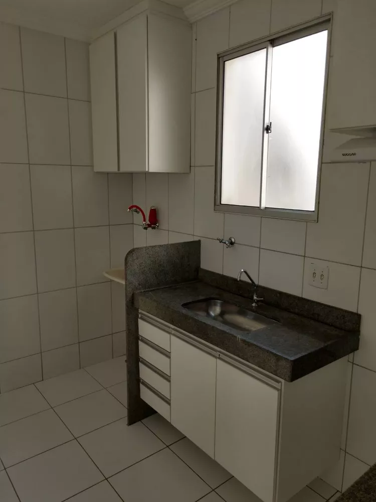 Apartamento à venda com 2 quartos, 45m² - Foto 4