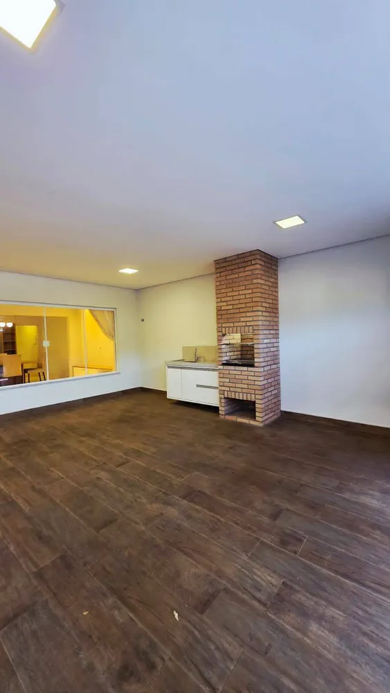 Casa, 3 quartos, 130 m² - Foto 1
