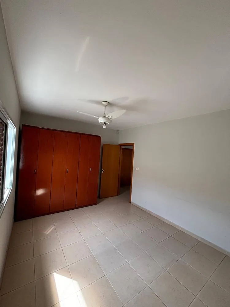 Casa, 3 quartos, 177 m² - Foto 2