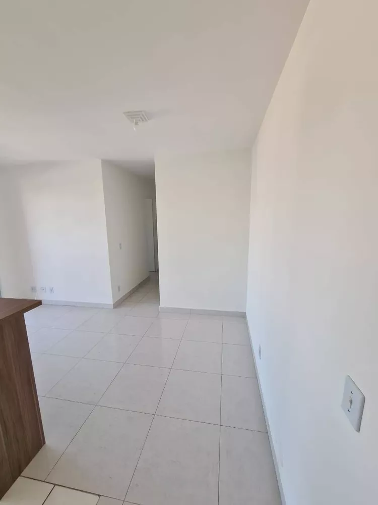 Apartamento à venda com 2 quartos, 50m² - Foto 2