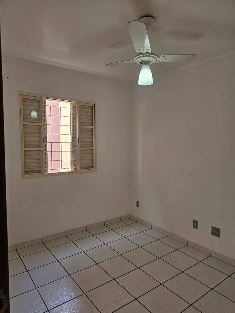 Apartamento à venda com 2 quartos, 60m² - Foto 4