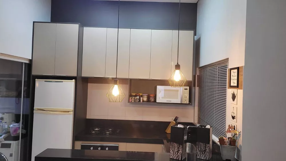 Casa à venda com 2 quartos, 81m² - Foto 4