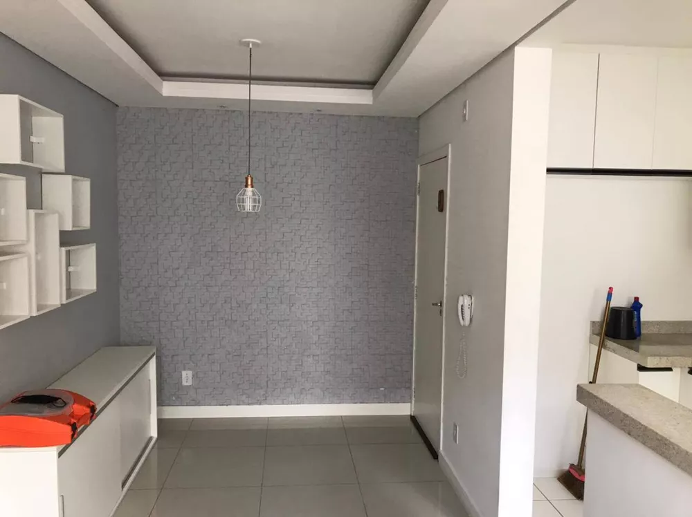 Apartamento à venda com 2 quartos, 49m² - Foto 1